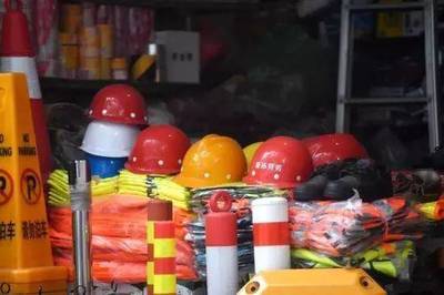 筑牢安全屏障 解讀國(guó)家特種勞動(dòng)防護(hù)用品銷售新規(guī)，讓安全帽真正保安全
